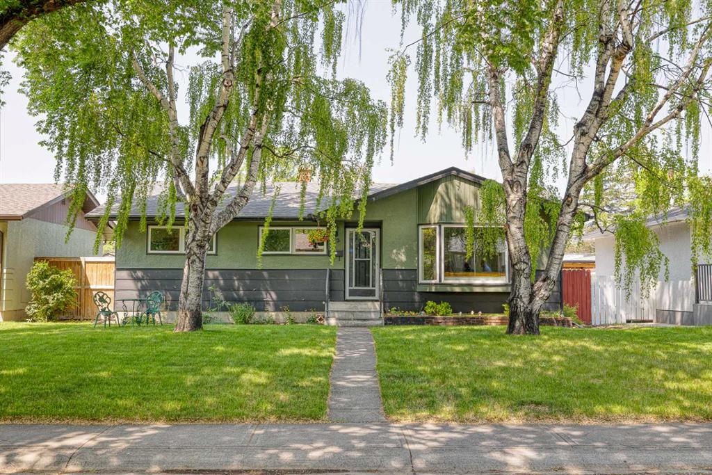 22 Armstrong Crescent SE, A2207990, Alberta,