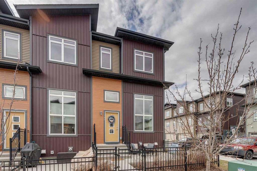 102 Sage Bluff Circle NW, A2212516, Alberta,