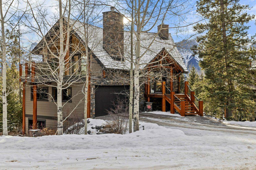 521 Silvertip Road , A2212721, Alberta,