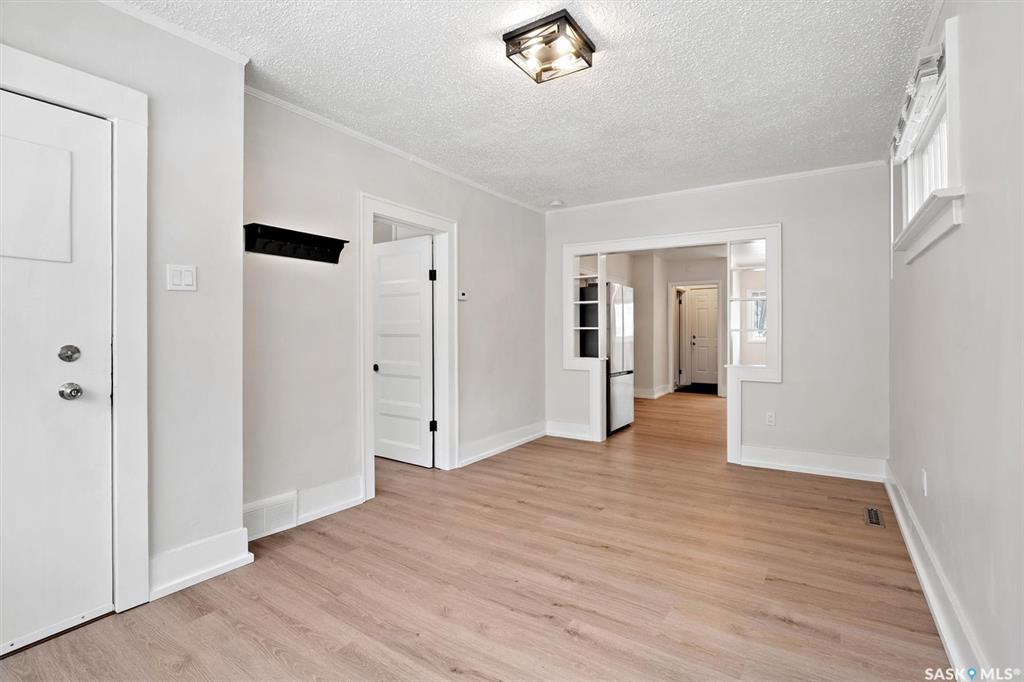 Fifth View of 217 R Avenue S, Pleasant Hill, Saskatoon, Saskatchewan, S7M 2Y9