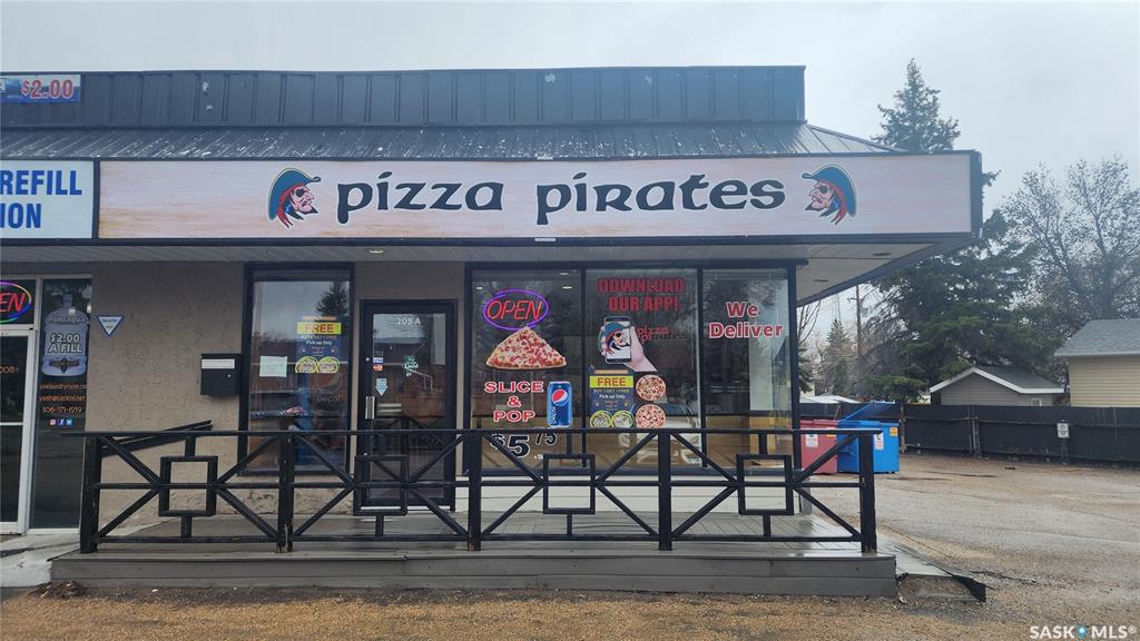 Fifth View of 1504 22nd Street W #Bay 2B, Westmount, Saskatoon, Saskatchewan, S7M 0T1
