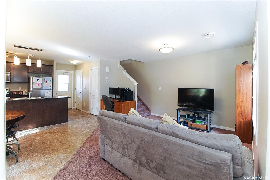 Fifth View of 3440 Avonhurst Drive #501, Coronation Park, Regina, Saskatchewan, S4R 2E1