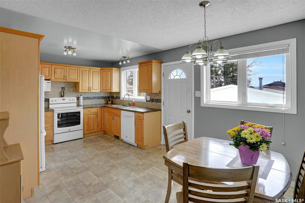 Fifth View of 1511 Hochelaga Street W, Palliser, Moose Jaw, Saskatchewan, S6H 7T7