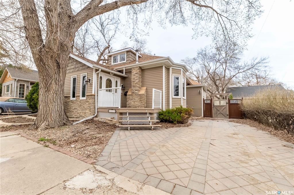 Second View of 1115 Henleaze Avenue, Central MJ, Moose Jaw, Saskatchewan, S6H 3V8