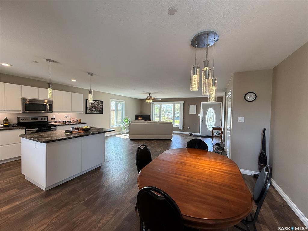 Fourth View of 810 Centre Street, Meadow Lake, Saskatchewan, S9X 1G3