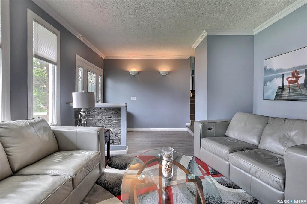 Fifth View of 32 Dowie Bay, Walsh Acres, Regina, Saskatchewan, S4R 5W3