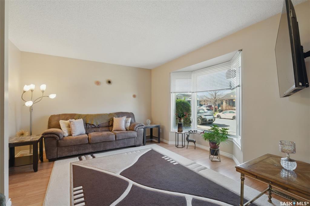 Fourth View of 111 Carter Crescent, Confederation Park, Saskatoon, Saskatchewan, S7L 7K3