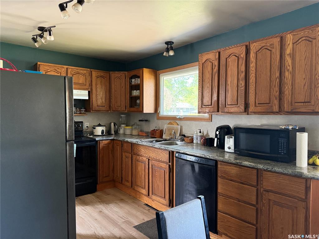 Second View of 518 3rd Avenue W, Meadow Lake, Saskatchewan, S9X 1B3