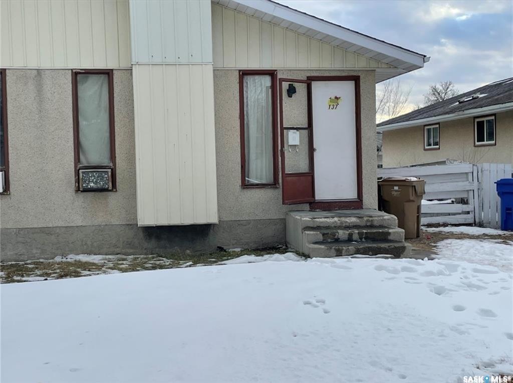 MLS® listing #SK009945 for sale located at 137 Thomson Avenue