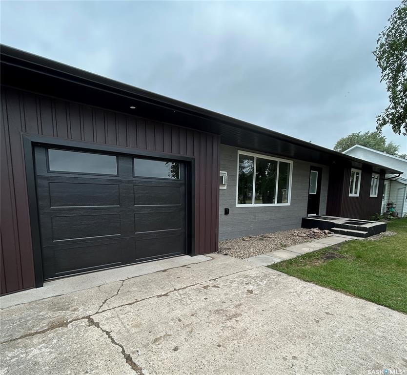 211 3rd Avenue E, SK010079, Saskatchewan,