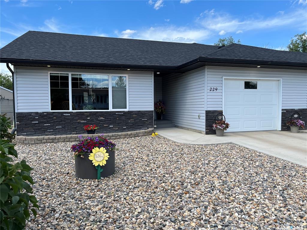 229 5th Avenue, SK012104, Saskatchewan,