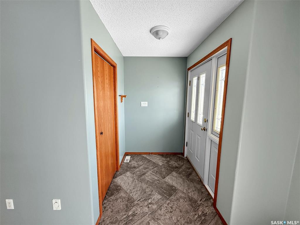 Second View of 410 2nd Street W, Kyle, Saskatchewan, S0L 1T0
