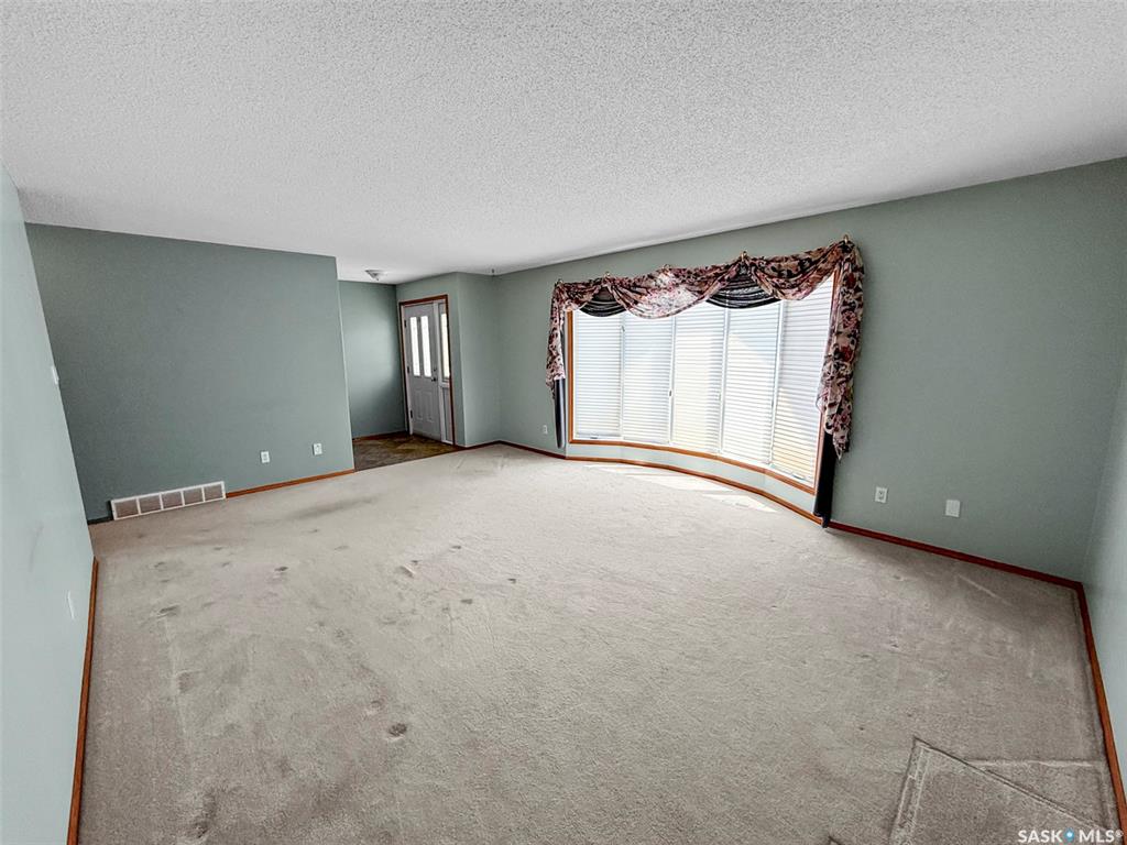 Third View of 410 2nd Street W, Kyle, Saskatchewan, S0L 1T0
