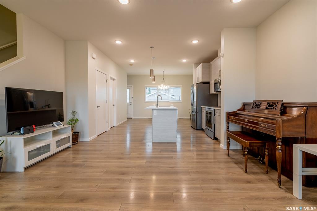 Third View of 5008 Primrose Green Drive E, Eastbrook, Regina, Saskatchewan, S4V 3S5