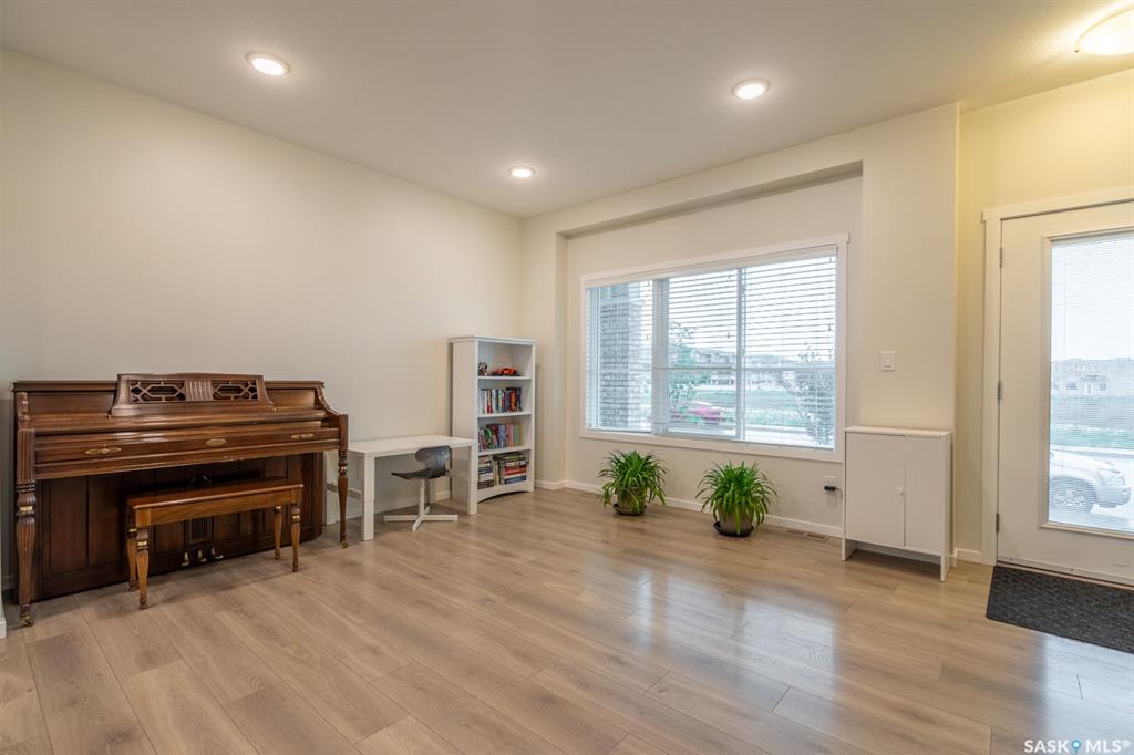 Fifth View of 5008 Primrose Green Drive E, Eastbrook, Regina, Saskatchewan, S4V 3S5