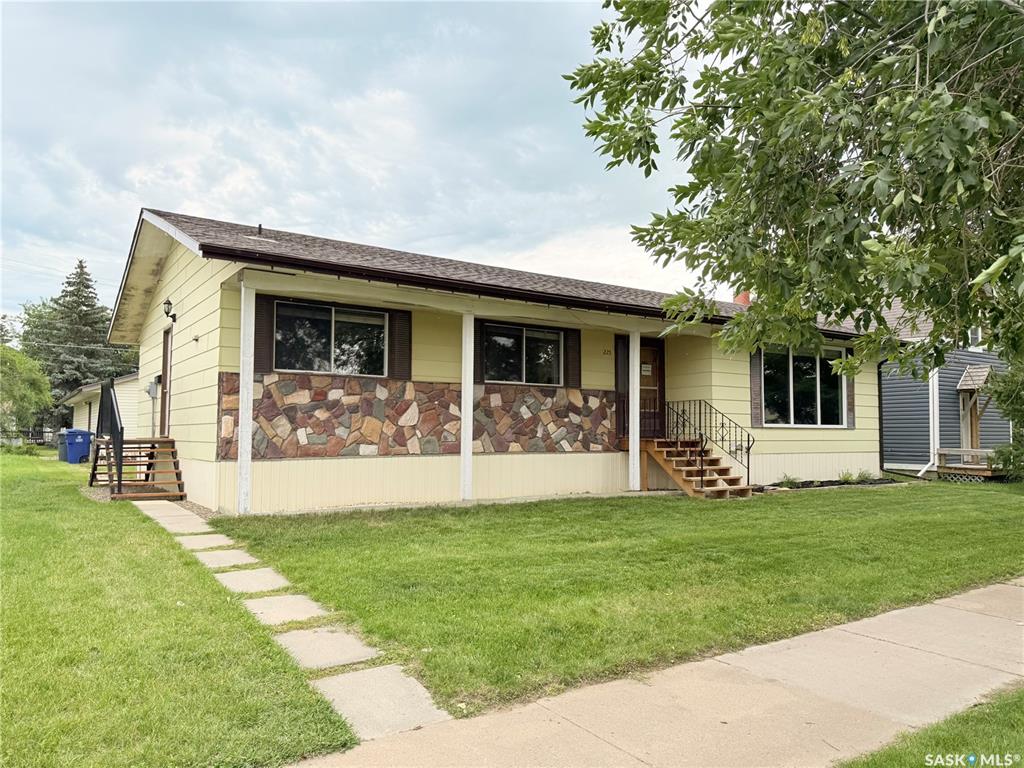 223 Douglass Street, SK012586, Saskatchewan,