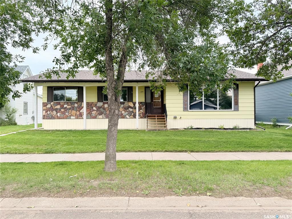 Second View of 223 Douglass Street, Outlook, Saskatchewan, S0L 2N0
