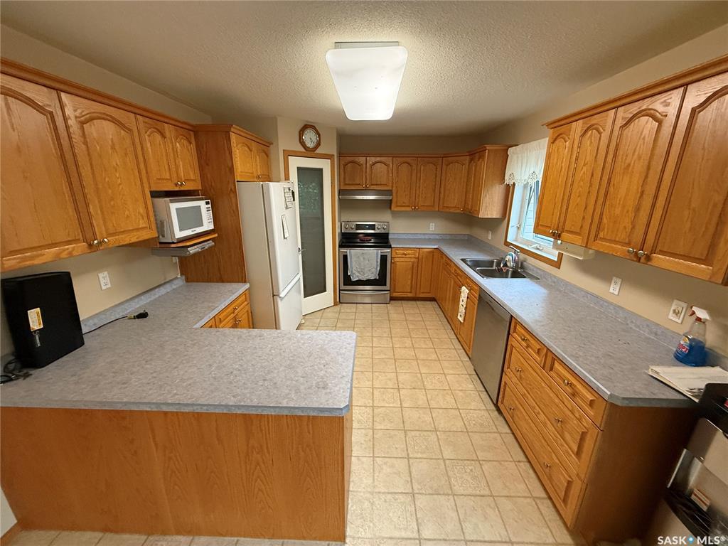 Second View of 100 6th Avenue E, Shellbrook, Saskatchewan, S0J 2E0