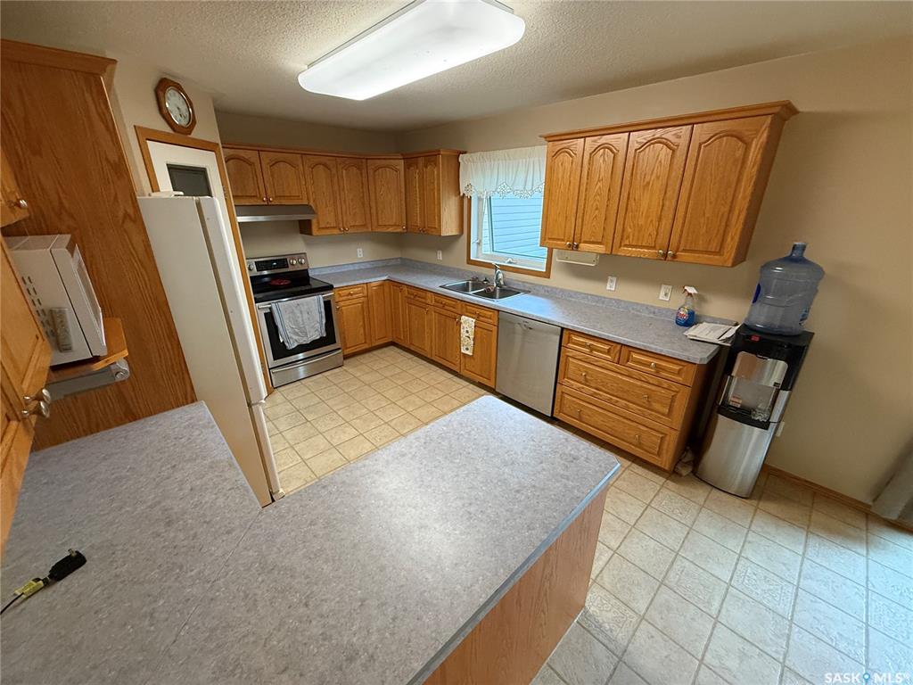 Third View of 100 6th Avenue E, Shellbrook, Saskatchewan, S0J 2E0