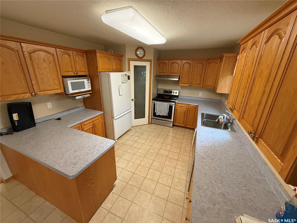 Fourth View of 100 6th Avenue E, Shellbrook, Saskatchewan, S0J 2E0
