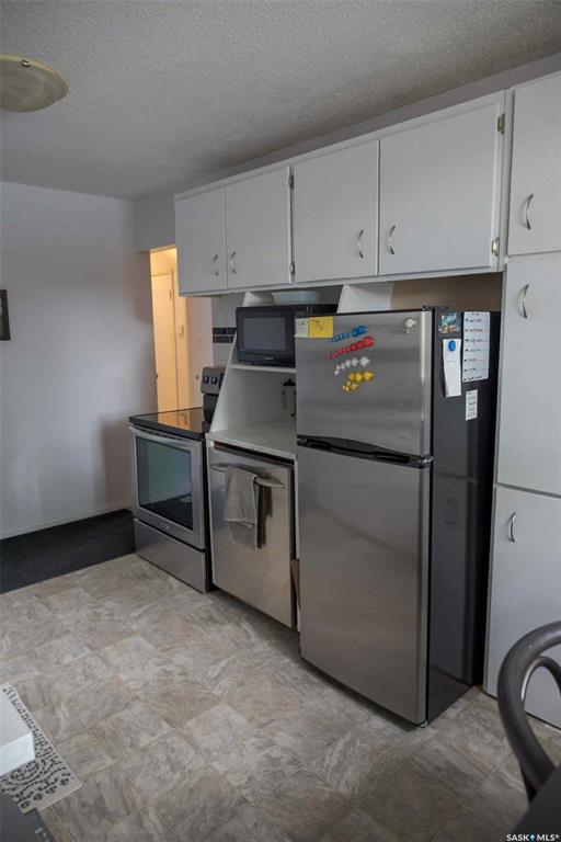 Fourth View of 18 Marshall Crescent, Normanview, Regina, Saskatchewan, S4R 4Y7