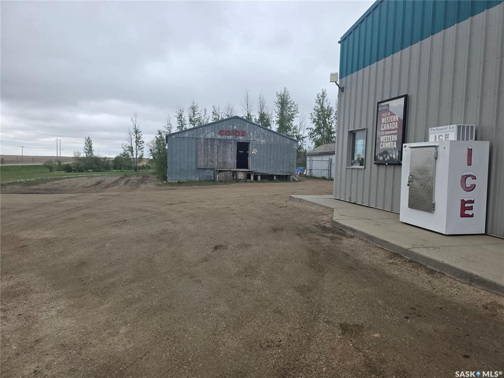 Fourth View of 401 Main Street, Macrorie, Saskatchewan, S0L 2E0