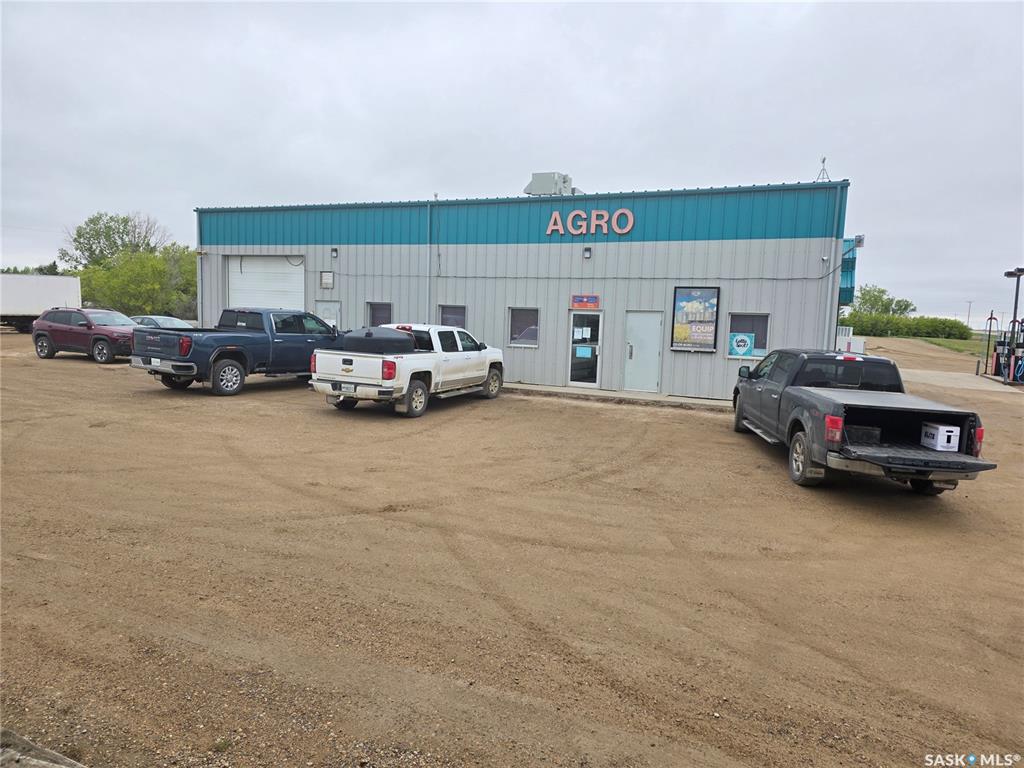 Fifth View of 401 Main Street, Macrorie, Saskatchewan, S0L 2E0