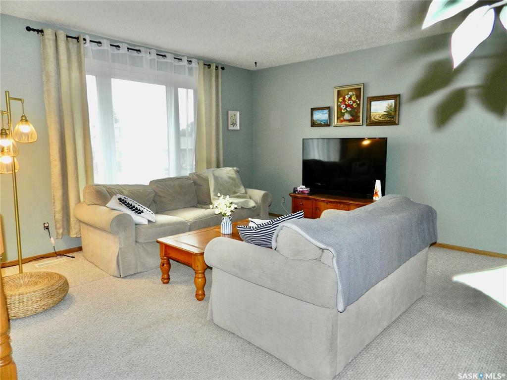 Third View of 1431 Smith Street, Westmount/Elsom, Moose Jaw, Saskatchewan, S6H 6W6