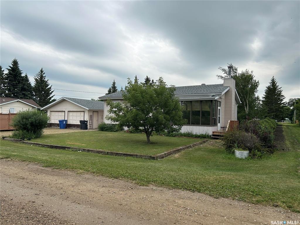 Second View of 810 Anderson Avenue, Theodore, Saskatchewan, S0A 4C0