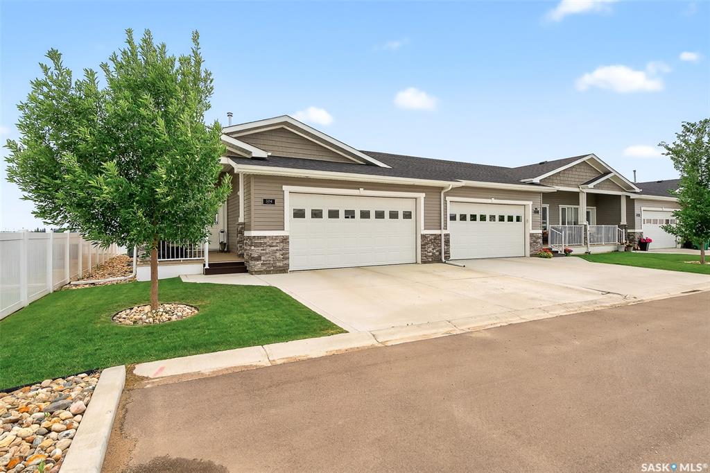 MLS® listing #SK012731 for sale located at 1015 Bradley Street #504