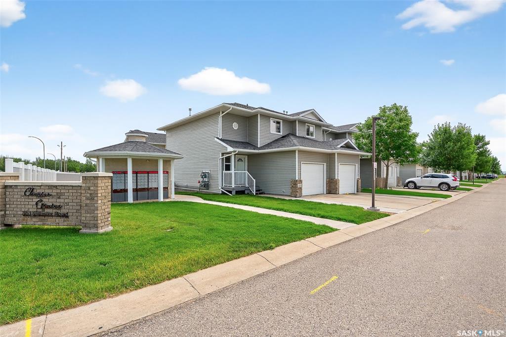 Second View of 851 Chester Road #201, Hillcrest MJ, Moose Jaw, Saskatchewan, S6J 0A4