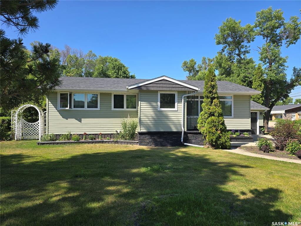 Third View of 708 Wolseley Avenue, Grenfell, Saskatchewan, S0G 2B0