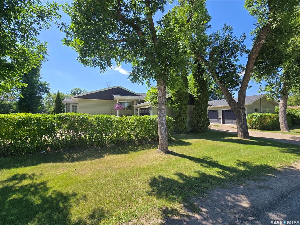 Fifth View of 708 Wolseley Avenue, Grenfell, Saskatchewan, S0G 2B0