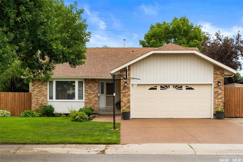 MLS® listing #SK012787 for sale located at 3219 Margaret Road