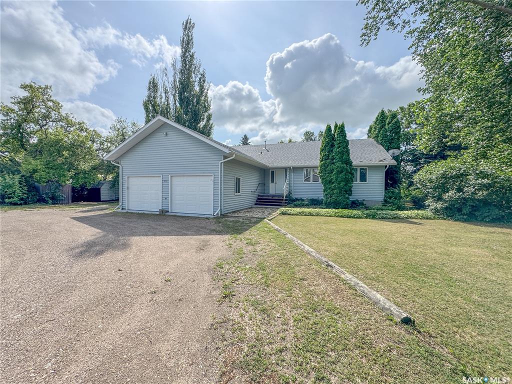 MLS® listing #SK012792 for sale located at 1012 Water Street