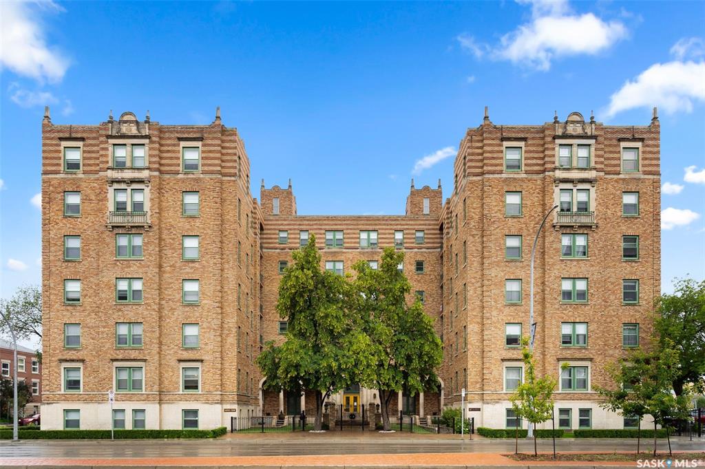 MLS® listing #SK012815 for sale located at 2305 Victoria Avenue #203