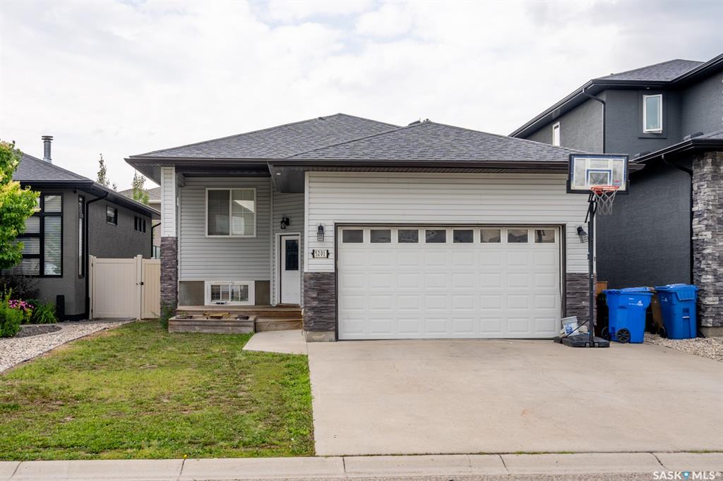 5201 Aviator Crescent, SK012820, Saskatchewan,