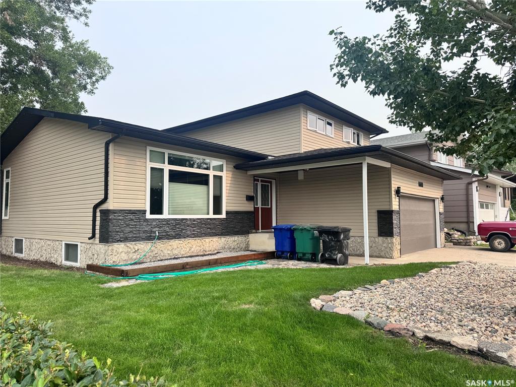 Second View of 2701 Eastview, Eastview SA, Saskatoon, Saskatchewan, S7J 2J9