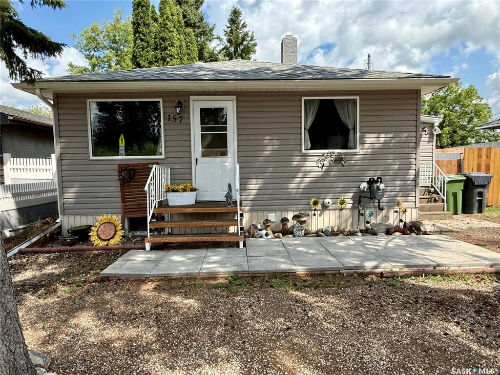 157 Dunlop Street W, SK012860, Saskatchewan,