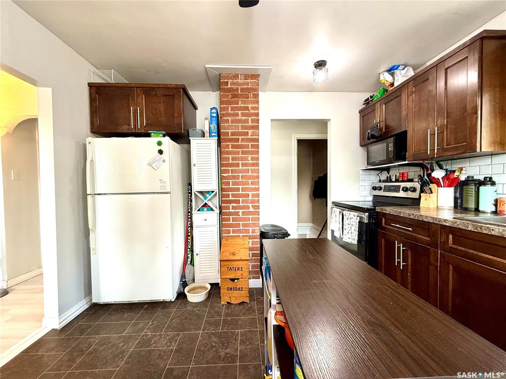 Fifth View of 157 Dunlop Street W, Yorkton, Saskatchewan, S3N 0B7