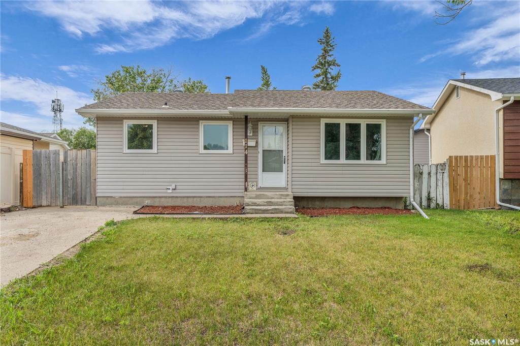 MLS® listing #SK012902 for sale located at 114 Forsyth Crescent