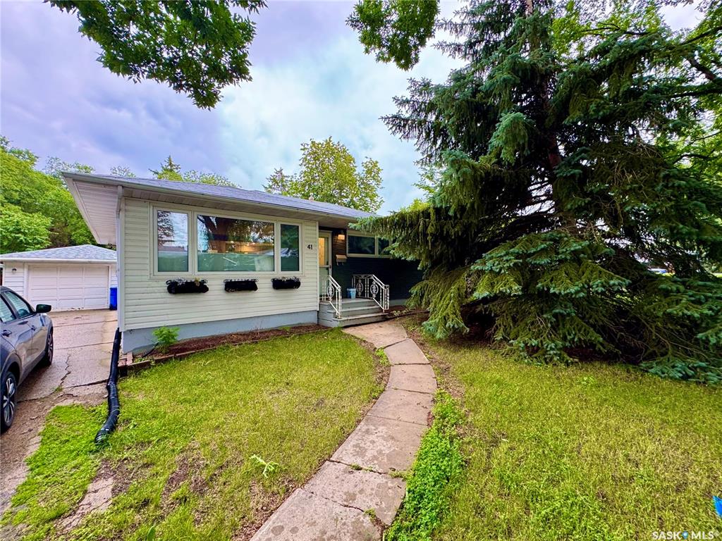 41 Mcnab Crescent, SK012939, Saskatchewan,