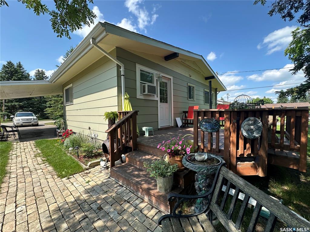 Third View of 216 5th Street Ne, Ituna, Saskatchewan, S0A 1N0