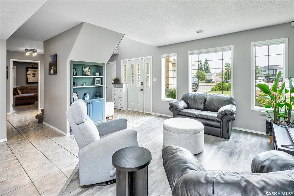 Fourth View of 7 Meagher Place, Crescent Acres, Prince Albert, Saskatchewan, S6X 1C3