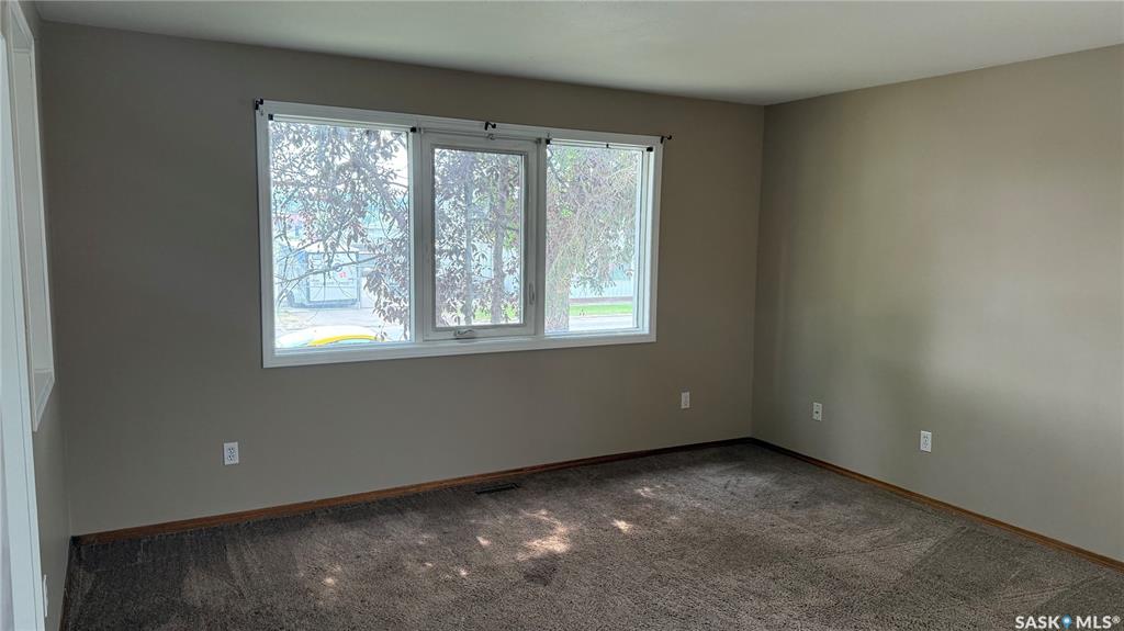 Third View of 416 13 Th Street E, Midtown, Prince Albert, Saskatchewan, S6V 1E3