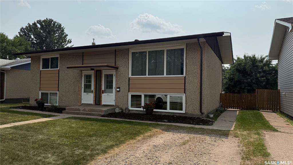Second View of 437 28th Street E, East Hill, Prince Albert, Saskatchewan, S6V 1X6