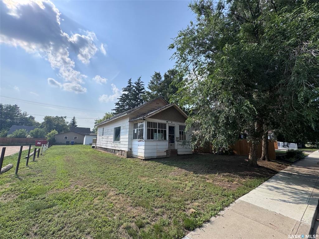 1044 7th Avenue Nw, SK013142, Saskatchewan,