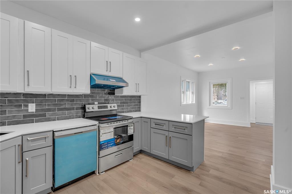 Second View of 120 O Avenue S, Pleasant Hill, Saskatoon, Saskatchewan, S7M 2R5