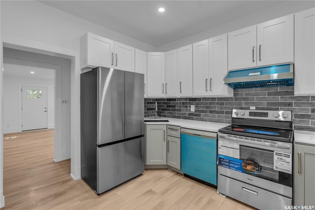 Fourth View of 120 O Avenue S, Pleasant Hill, Saskatoon, Saskatchewan, S7M 2R5