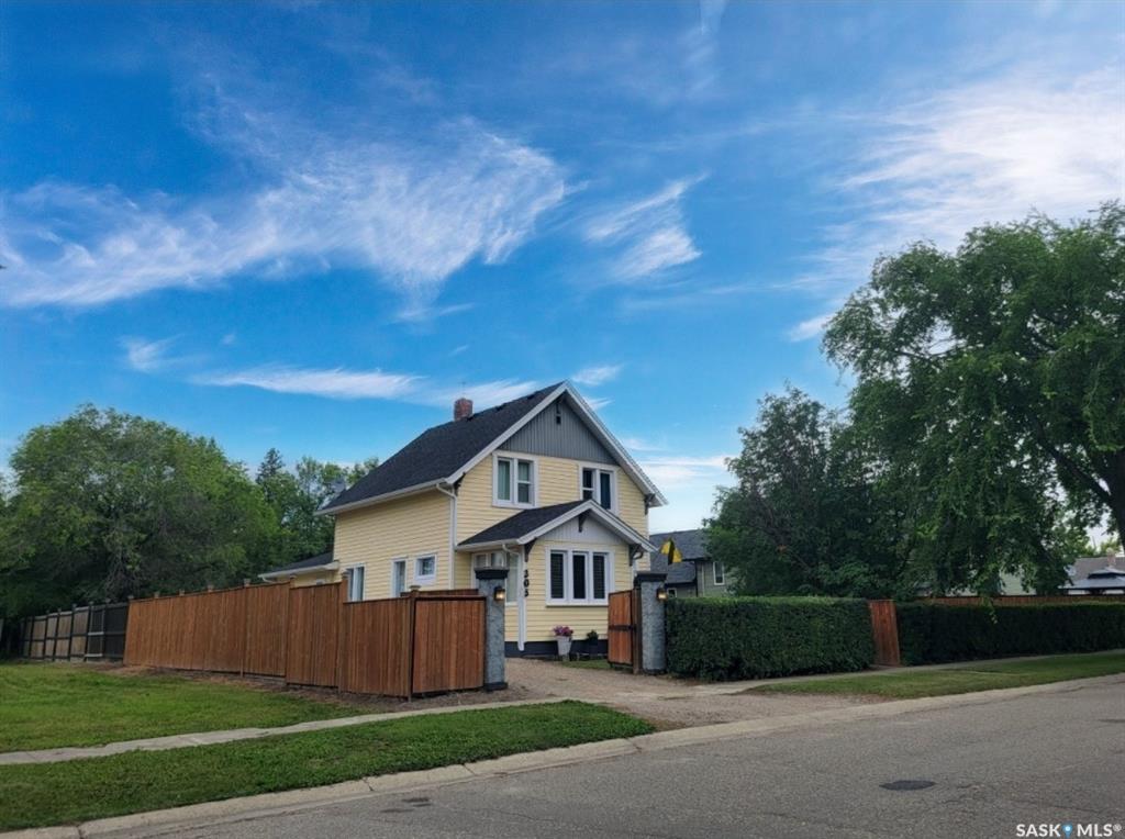 305 1st Street W, SK013180, Saskatchewan,